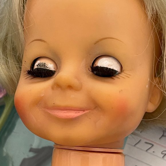 Vintage Ideal Toy Blonde Velvet Crissy 15" Doll Eyes Open/Close - Picture 10 of 10